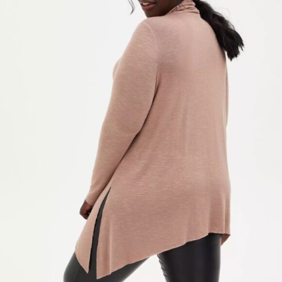 Torrid size 3 Super Soft Plush Turtleneck Sharkbite Hem Tunic Sweatshirt Beige - Picture 3 of 7